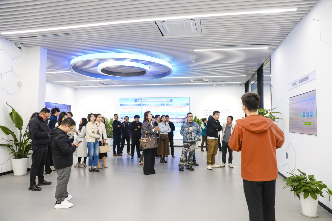 图片2.png 图片2.png